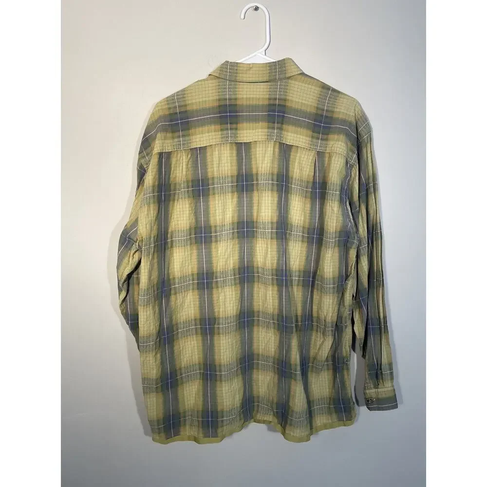 Horny Toad Men's Short-Sleeved Button-Down Shirt‎ Size L Plaid Logo
